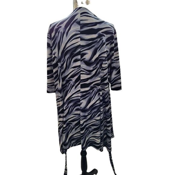 Kiyonna wrap Dress   - Picture 2 of 4